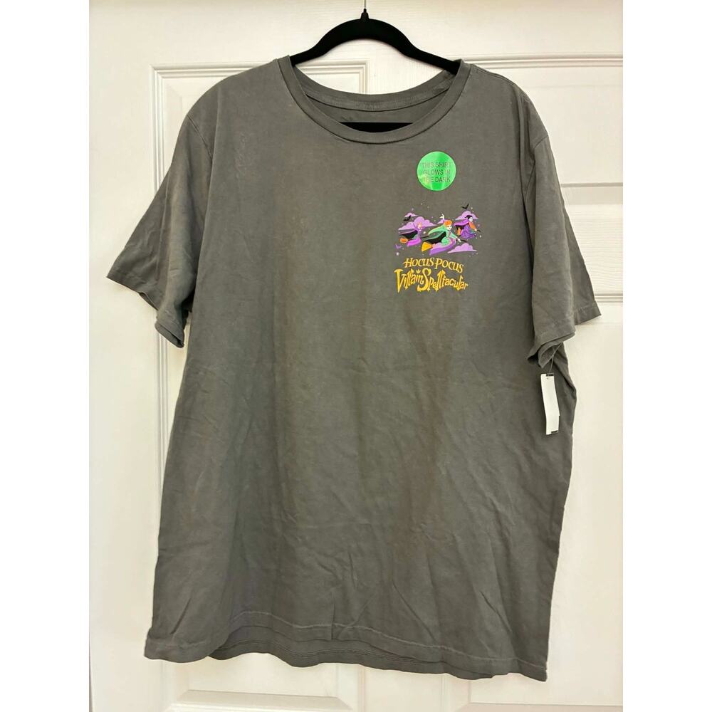 Disney Hocus Pocus Villain Spelltacular Glow Shirt XL Magic Kingdom 2025
